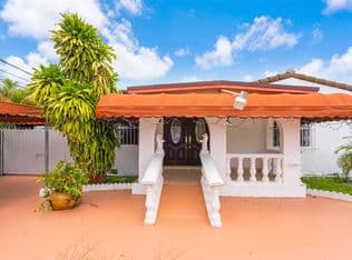 5+1 Müstakil ev — 615 SW 62nd Ct, Miami, 33144