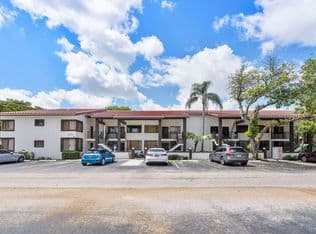 2-bedroom Condo — 3100 NW 46th Street #102, Oakland Park, 33309