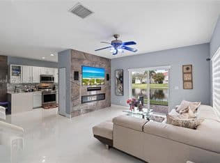 3+1 Townhouse — 4301 Macarthur Palm Trl, Greenacres, 33463