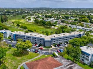 2-bedroom Condo — 7787 Golf Circle Drive #310-k, Pompano Beach, 33063