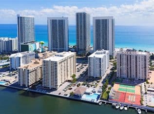 2-bedroom Condo — 1849 S Ocean Dr APT 407, Hallandale, 33009