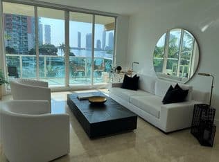 2+1 Condo — 3340 NE 190th St APT 409, Aventura, 33180