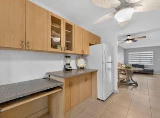 1-bedroom Condo — 251 NW 76th Avenue #105, Margate, 33063