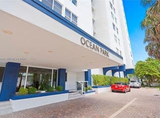 1+1 Condo — 6450 Collins Ave APT 205, Miami Beach, 33141