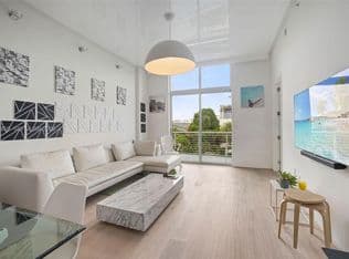 1-bedroom Condo — 2001 Meridian Ave APT 518, Miami Beach, 33139