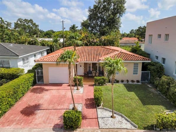 3-bedroom Single-Family Home — 35 Oviedo Ave, Coral Gables, FL 33134