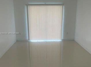 1-bedroom Condo — 16465 NE 22nd Ave APT 110, North Miami Beach, 33160