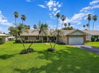 4+1 Müstakil ev — 8975 NW 1st Street, Coral Springs, 33071