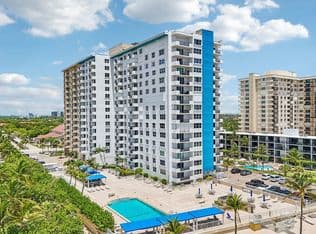2-bedroom Condo — 2000 S OCEAN Boulevard #3L, Lauderdale By The Sea, 33062