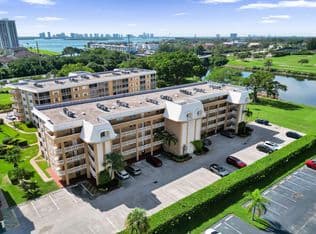 2+1 Condo — 308 GOLFVIEW Road #406, North Palm Beach, 33408