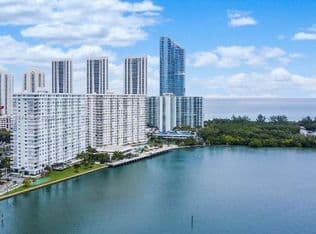 1+1 Condo — 300 Bayview Dr APT 2101, Sunny Isles Beach, 33160