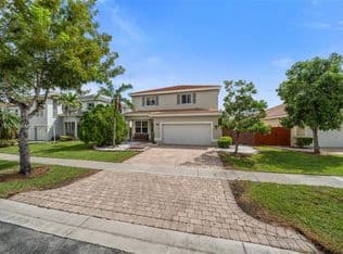 4+1 Müstakil ev — 507 SE 31st Ave, Homestead, 33033