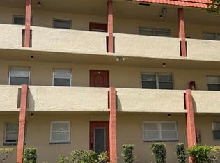 2+1 Condo — 8051 Sunrise Lakes Drive N #210, Sunrise, 33322