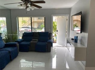2-bedroom Condo — 2570 W 67th Pl APT 12-2, Hialeah, 33016