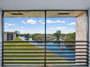 2-bedroom Condo — 10466 Sunrise Lakes Boulevard #312, Fort Lauderdale, 33322