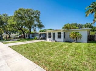 1-bedroom Single-Family Home — 2539 Coolidge St, Hollywood, 33020