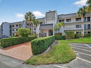 2+1 Condo — 4272 Deste Court #106, Lake Worth, 33467