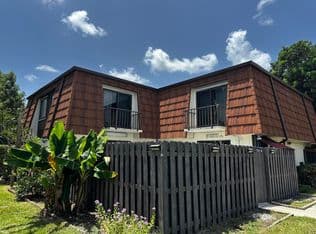 2-bedroom Townhouse — 2164 White Pine Circle #B, Greenacres, 33415