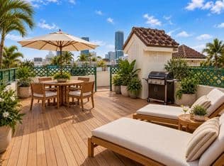 2+1 Condo — 300 Euclid Ave APT 209, Miami Beach, 33139