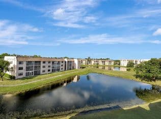 2-bedroom Condo — 10145 Sunrise Lakes Blvd APT 403, Sunrise, 33322