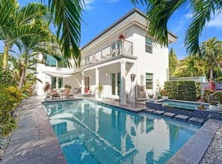 5-bedroom Single-Family Home — 2502 NE 6th Avenue, Wilton Manors, 33305