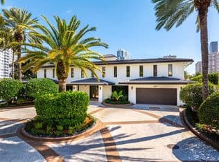 5-bedroom Single-Family Home — 501 Hibiscus Dr, Hallandale, 33009