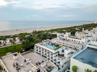 1+1 Condo — 1060 Ocean Dr #D204, Miami Beach, 33139