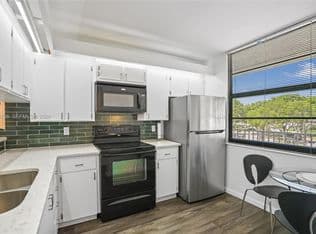 2+1 Condo — 3516 Whitehall Dr APT 301, West Palm Beach, 33401