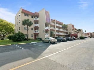 1+1 Condo — 1020 Country Club Dr APT 206, Margate, 33063