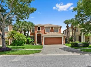 4-bedroom Single-Family Home — 9709 Wyeth Court, Wellington, 33414