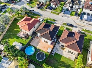 3-bedroom Single-Family Home — 14137 SW 164th Ter, Miami, 33177