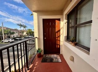 2-bedroom Condo — 22801 SW 88th Pl Unit 202, Cutler Bay, 33190