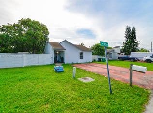 3+1 Müstakil ev — 15216 SW 112th Pl, Miami, 33157