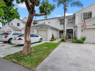2+1 Townhouse — 11855 SW 99th St, Miami, 33186
