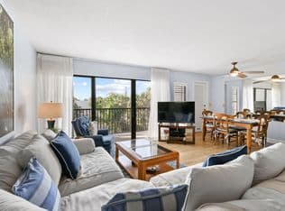 2+1 Condo — 1605 S Us Highway 1 #301v6, Jupiter, 33477