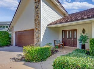 4-bedroom Single-Family Home — 12870 La Rochelle Circle, Palm Beach Gardens, 33410
