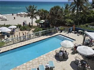 2+1 Condo — 17315 Collins Ave #1402, Sunny Isles Beach, 33160