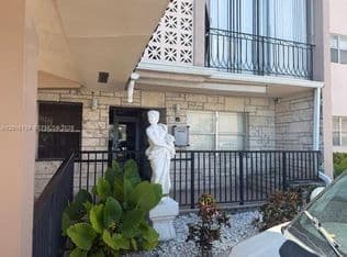 2+1 Condo — 3640 NW 9th St APT 201, Miami, 33125