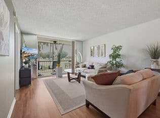 1+1 Condo — 9823 S Hollybrook Lake Drive #206, Hollywood, 33025