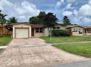 2-bedroom Single-Family Home — 1905 N 47th Ave, Hollywood, 33021