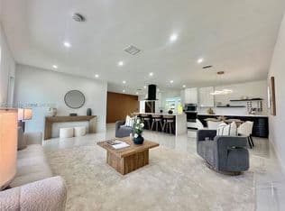 3+1 Müstakil ev — 1446 Scott St, Hollywood, 33020