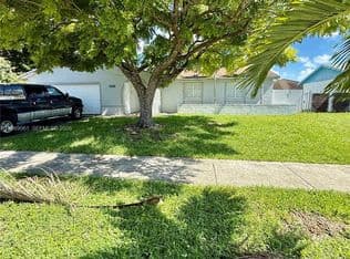 3-bedroom Single-Family Home — 13237 SW 257th Ter, Homestead, 33032