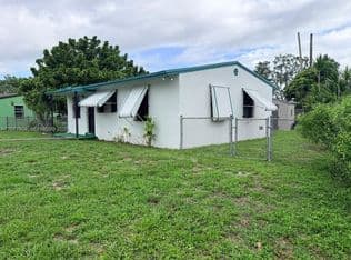 3-bedroom Single-Family Home — 2911 NW 161st St, Miami Gardens, 33054