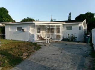 4-bedroom Single-Family Home — 864 NW 116th St, Miami, 33168