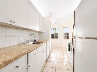2+1 Condo — 650 SW 124th Ter APT 214P, Hollywood, 33027