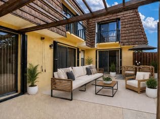 3-bedroom Townhouse — 1821 18TH Lane, Greenacres, 33463