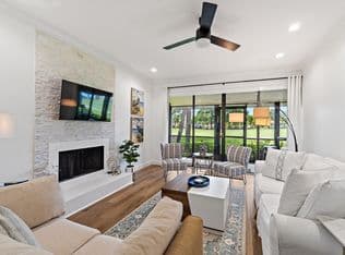2+1 Townhouse — 299 Old Meadow Way, Palm Beach Gardens, 33418