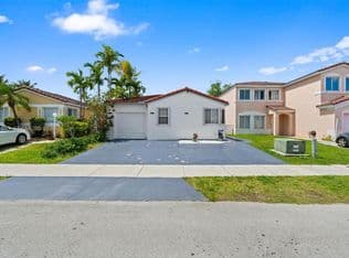 3-bedroom Single-Family Home — 17434 SW 143rd Pl, Miami, 33177