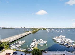 Condo — 7904 West Dr APT 1006, North Bay Village, 33141