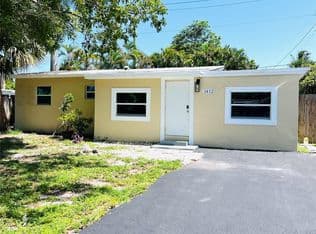 4-bedroom Single-Family Home — 1412 NE 25th Court, Pompano Beach, 33064